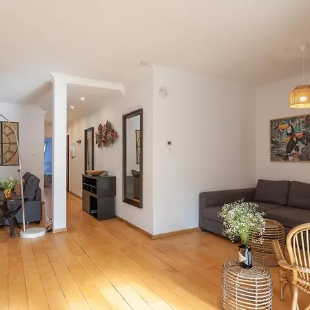 Liberty Penthouse Three-bedroom - By Lu Holidays Апартаменты Лиссабон