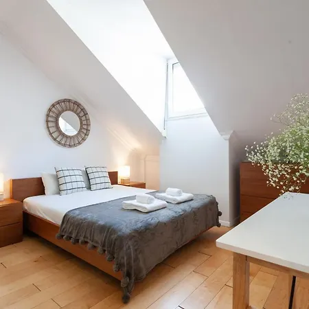 Liberty Penthouse Three-bedroom - By Lu Holidays * Lisboa