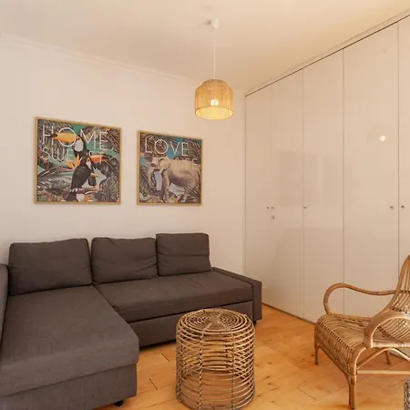 Liberty Penthouse Three-bedroom - By Lu Holidays