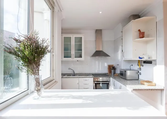 Liberty Penthouse Three-bedroom - By Lu Holidays